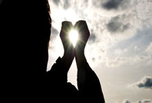 网上交易股票软件:新股配资网-站上3600美元！金价创历史新高之际 央行黄金持有量30年来首超美债